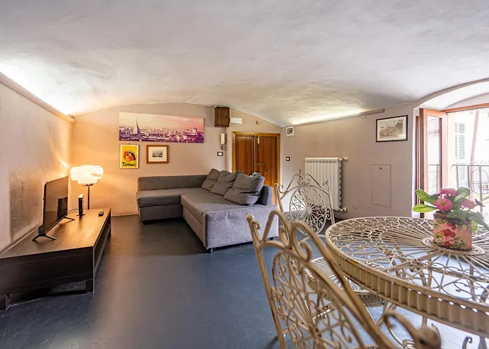 Loft Verga, Cuore E Stile In Centro A Appartement *